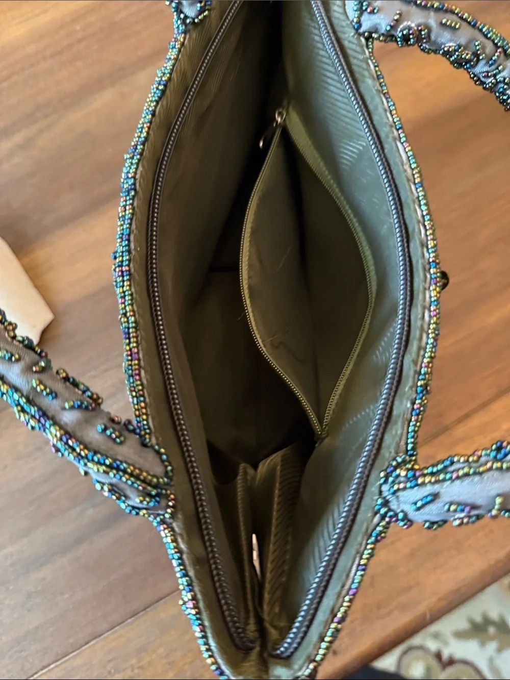 NWOT - Beautiful Embellished Beaded Green and Ivory Sequined Tote
